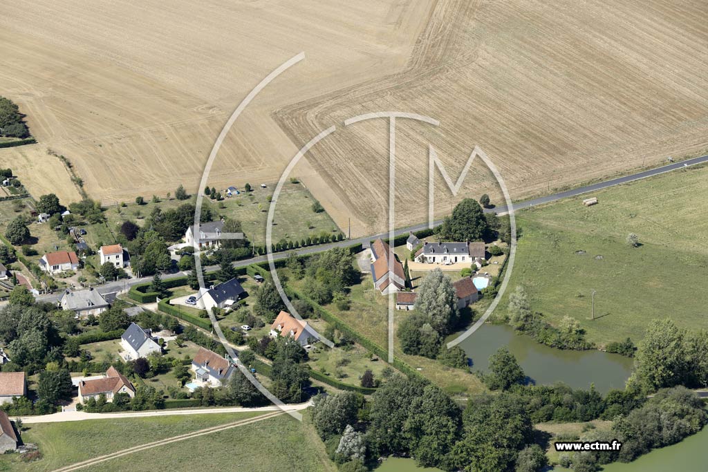 Photo arienne de Montreuil-en-Touraine