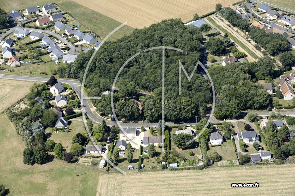 Photo arienne de Montreuil-en-Touraine