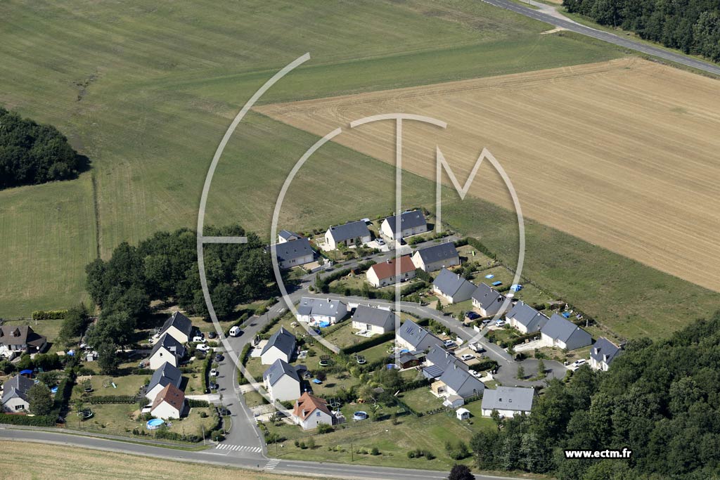 Photo arienne de Montreuil-en-Touraine
