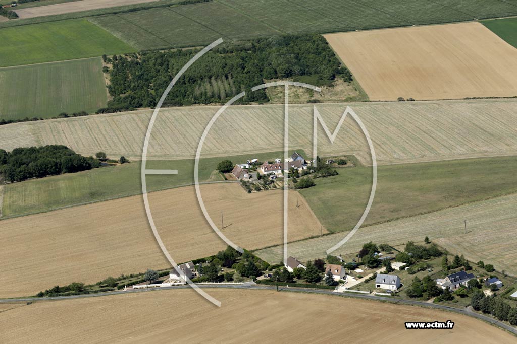 Photo arienne de Montreuil-en-Touraine (le Vieux Jou)