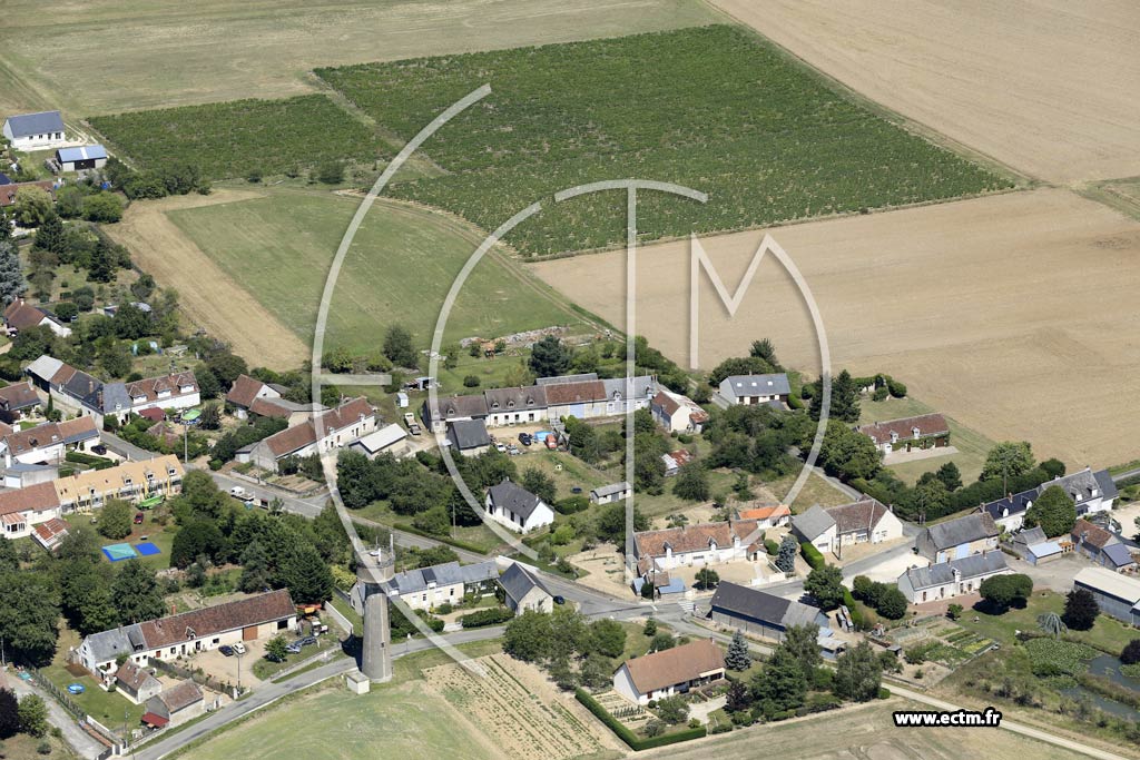 Photo arienne de Mosnes (le Grand Village)