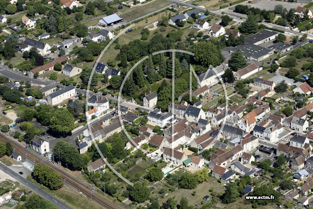 Photo arienne de Saint-Martin-le-Beau (Centre)