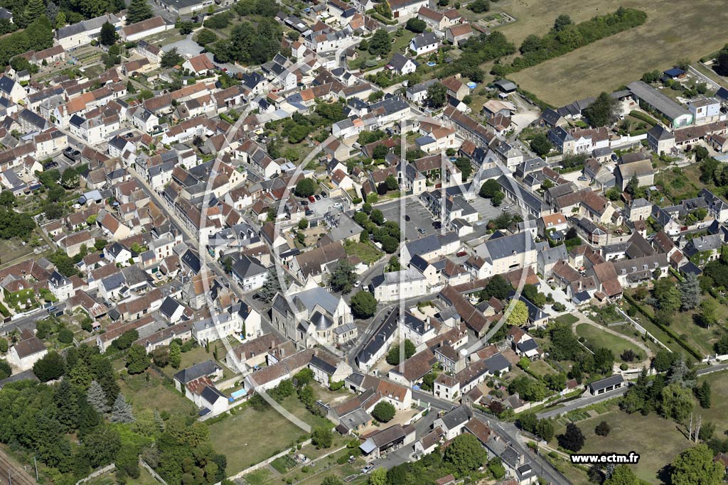 Photo arienne de Saint-Martin-le-Beau (Centre)