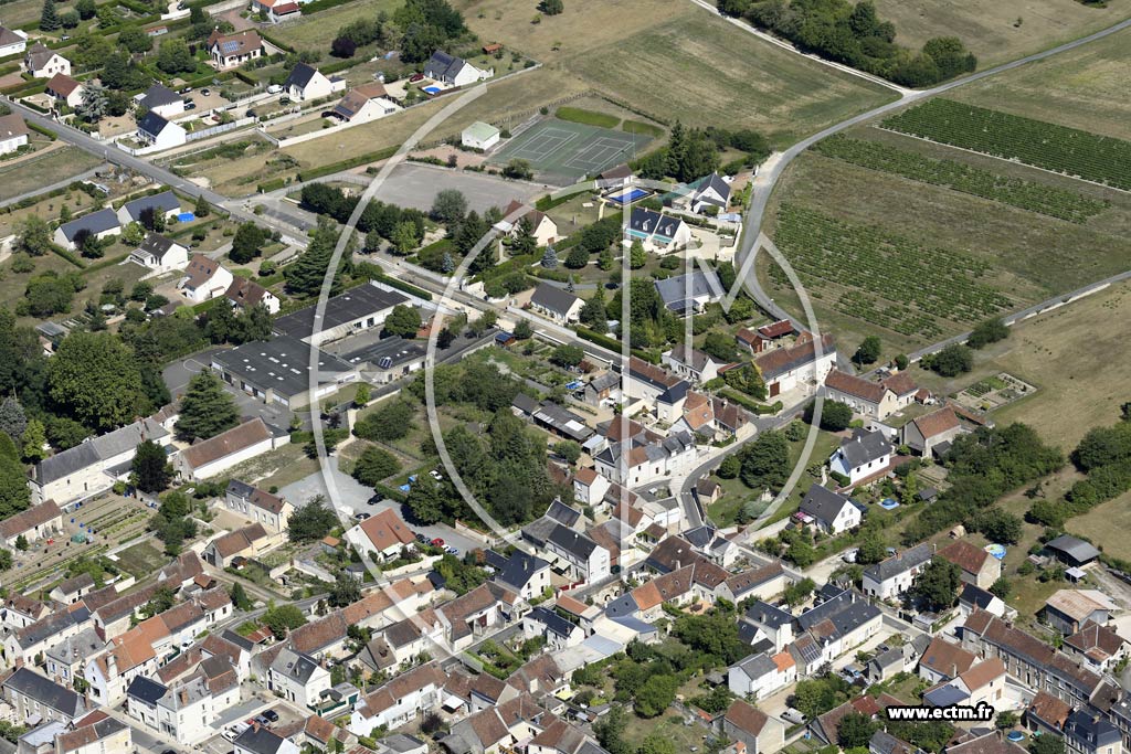 Photo arienne de Saint-Martin-le-Beau (Centre)