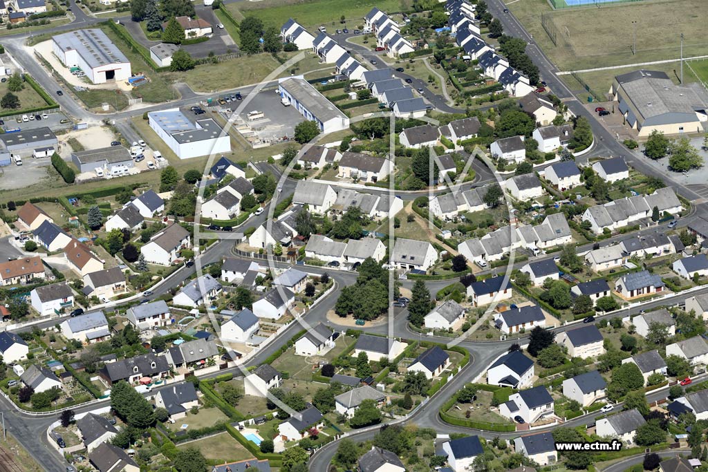 Photo arienne de Saint-Martin-le-Beau (Ouest)