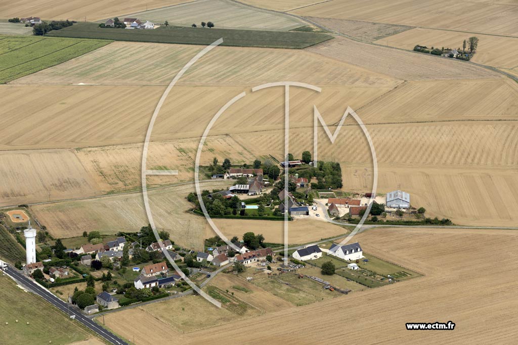 Photo arienne de Saint-Ouen-les-Vignes (la Hargandire)