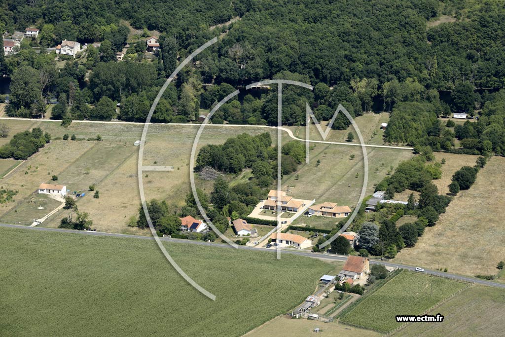 Photo arienne de Valdivienne (la Vergne)