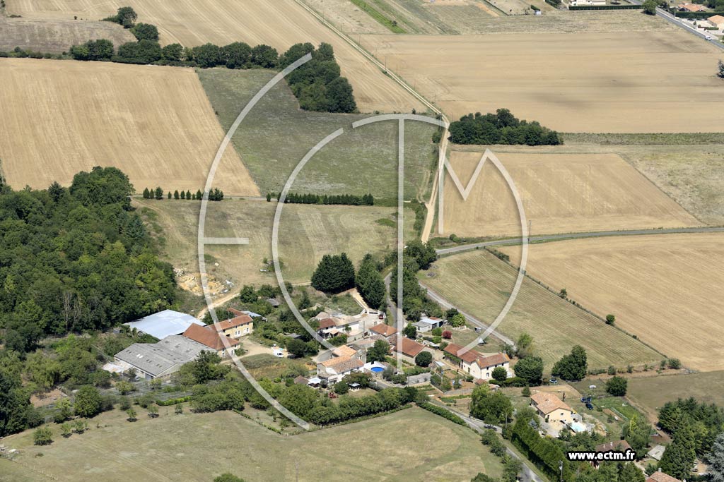Photo arienne de Valdivienne (le Courtioux)