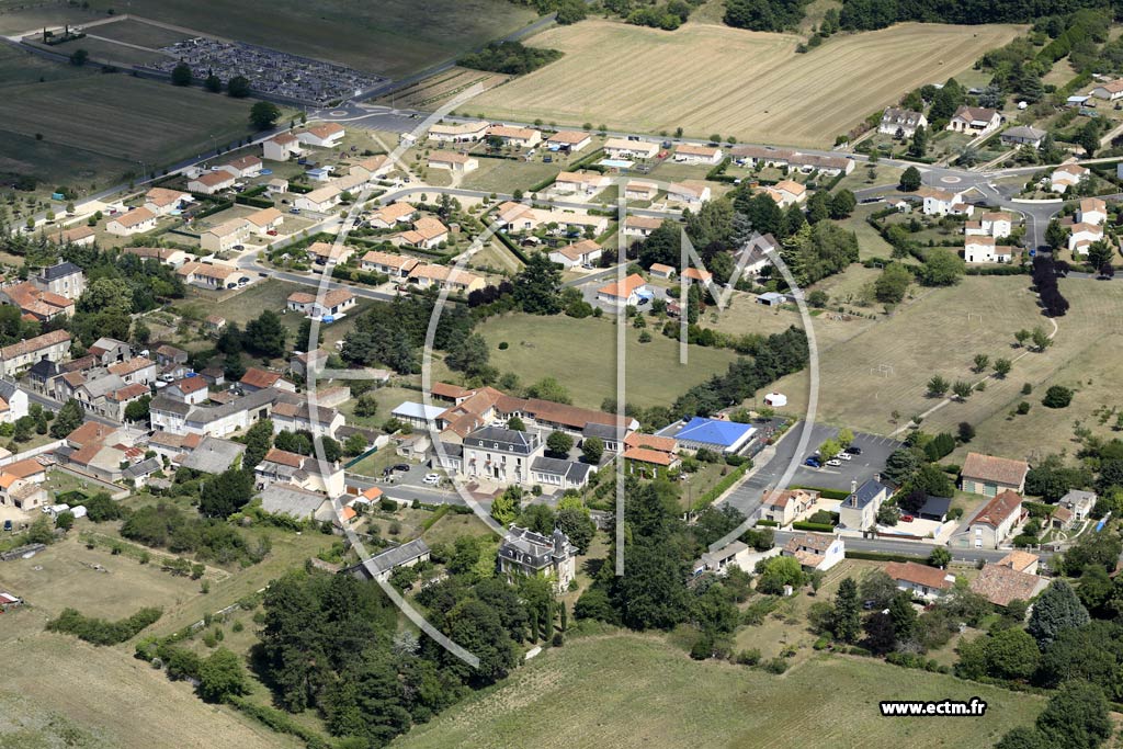 Photo arienne de Valdivienne (Saint-Martin la Rivire)