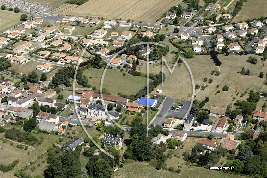 Photo arienne de Valdivienne (Saint-Martin la Rivire)