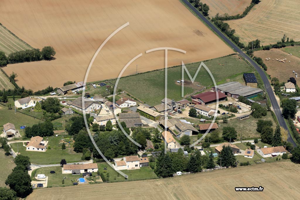 Photo arienne de Celle-Lvescault (la Corberaie)