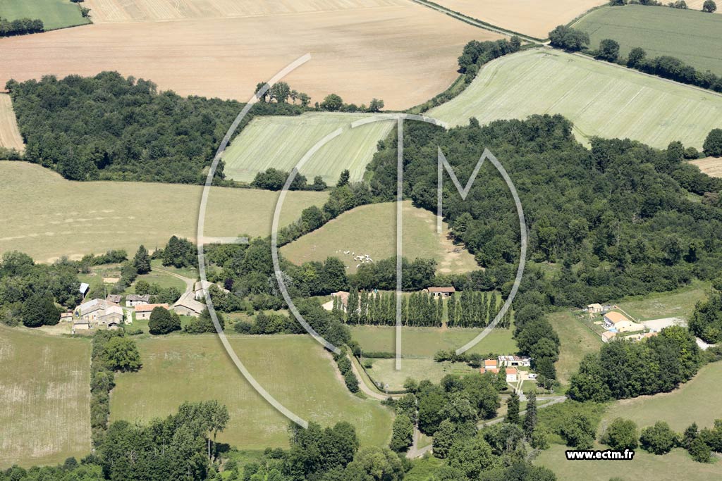 Photo arienne de Celle-Lvescault (la Pichardire)