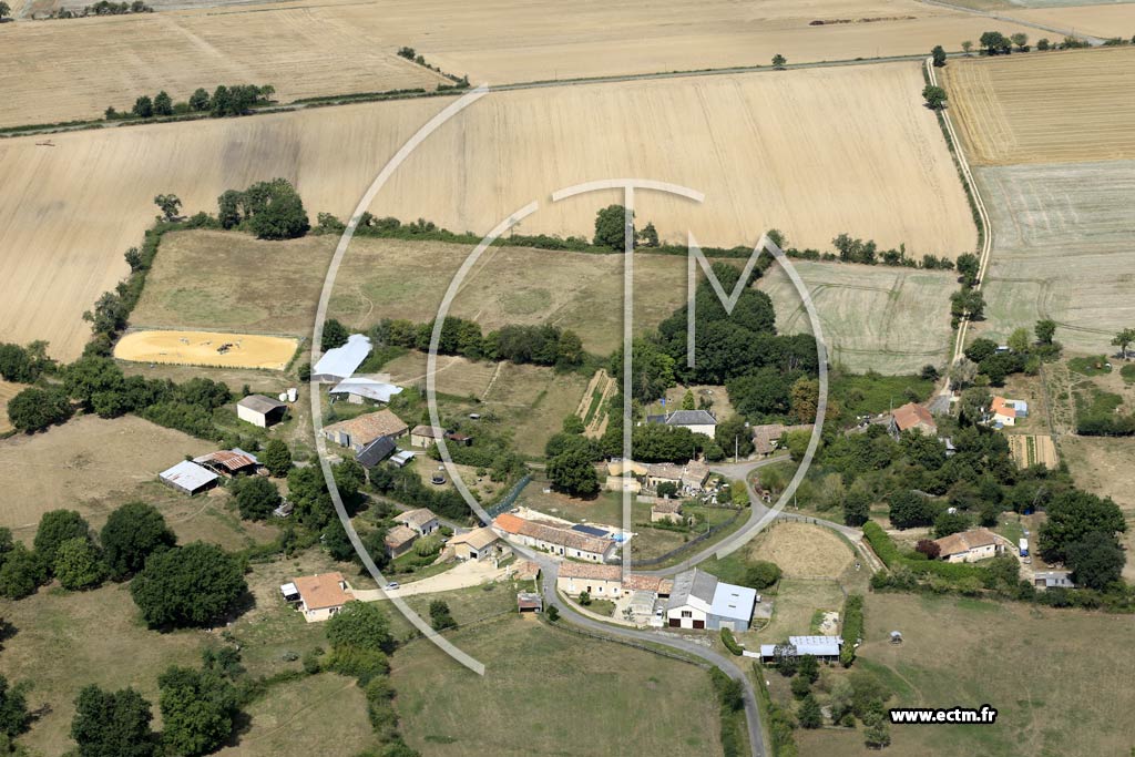 Photo arienne de Champagn-Saint-Hilaire (la Ferraudire)