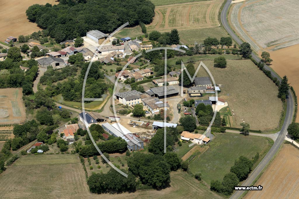 Photo arienne de Vivonne (la Motte de Ganne)
