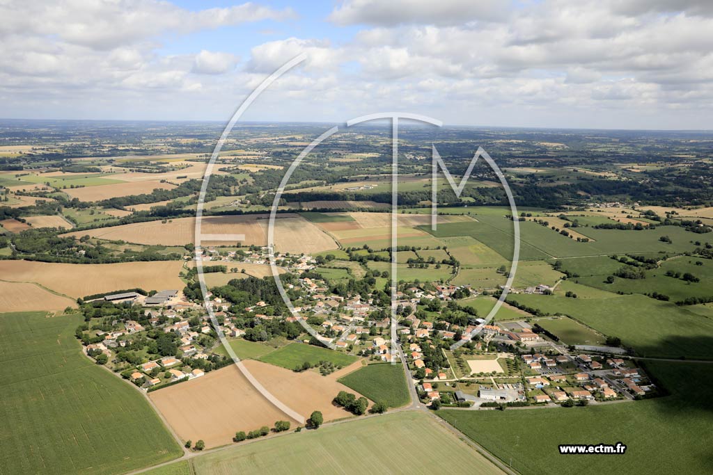 Photo arienne de Azay-le-Brl