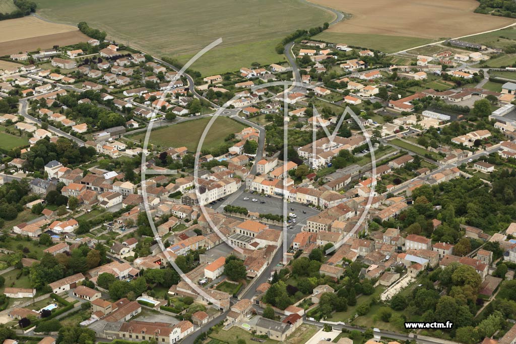 Photo arienne de Beauvoir-sur-Niort (Centre)