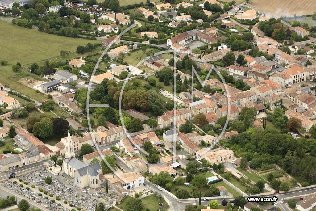 Photo arienne de Beauvoir-sur-Niort (Centre)