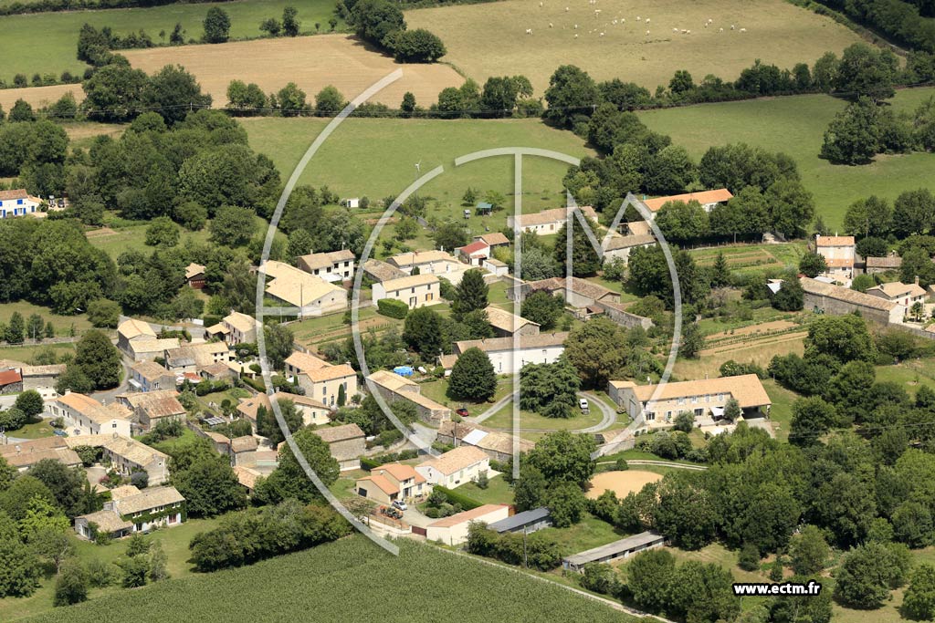 Photo arienne de Germond-Rouvre (Breilbon)