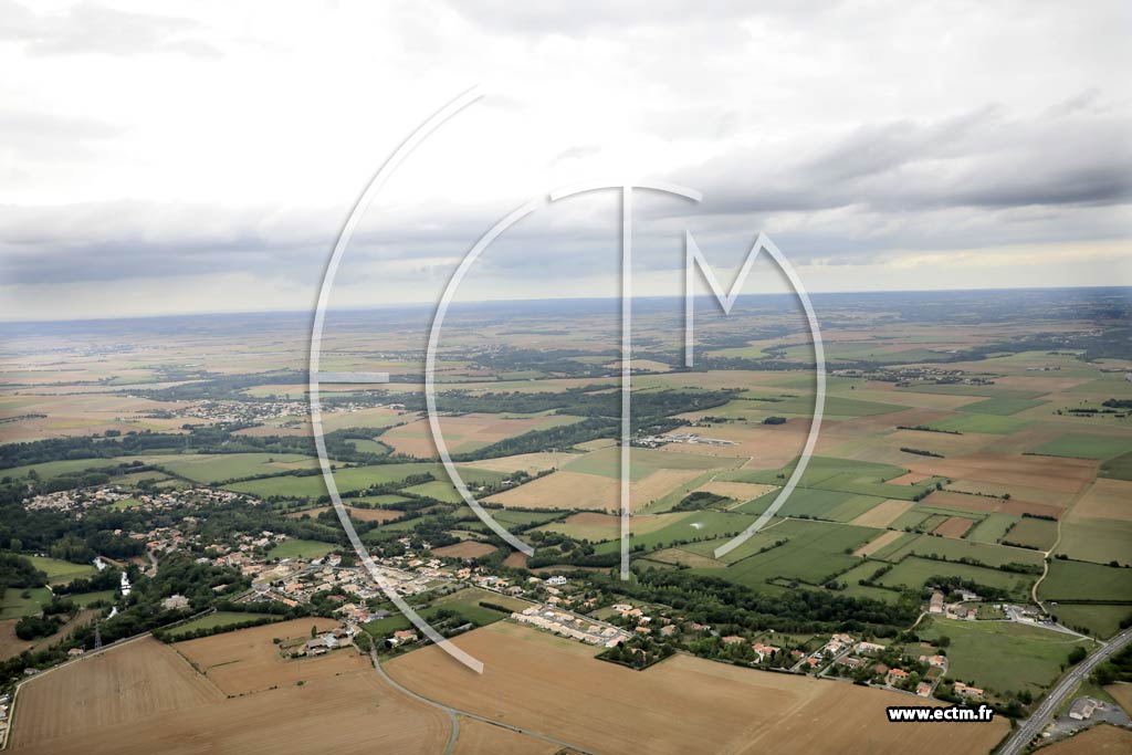 Photo arienne de Niort (la Coudraie - la Mirandelle - le Chteau Chardon)