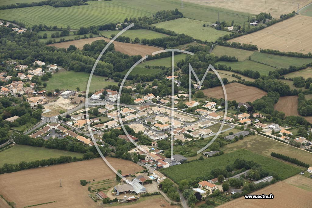 Photo arienne de Niort (le Chteau Chardon)