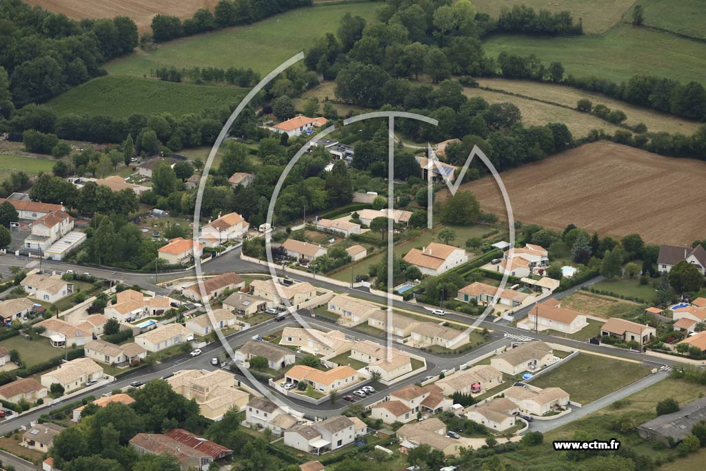 Photo arienne de Niort (le Chteau Chardon)
