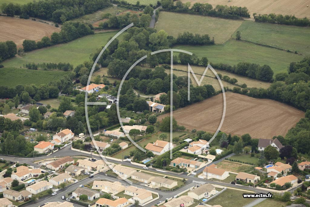 Photo arienne de Niort (le Chteau Chardon)