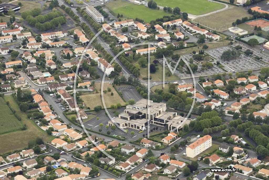 Photo arienne de Niort (Sud - Saint-Florent)