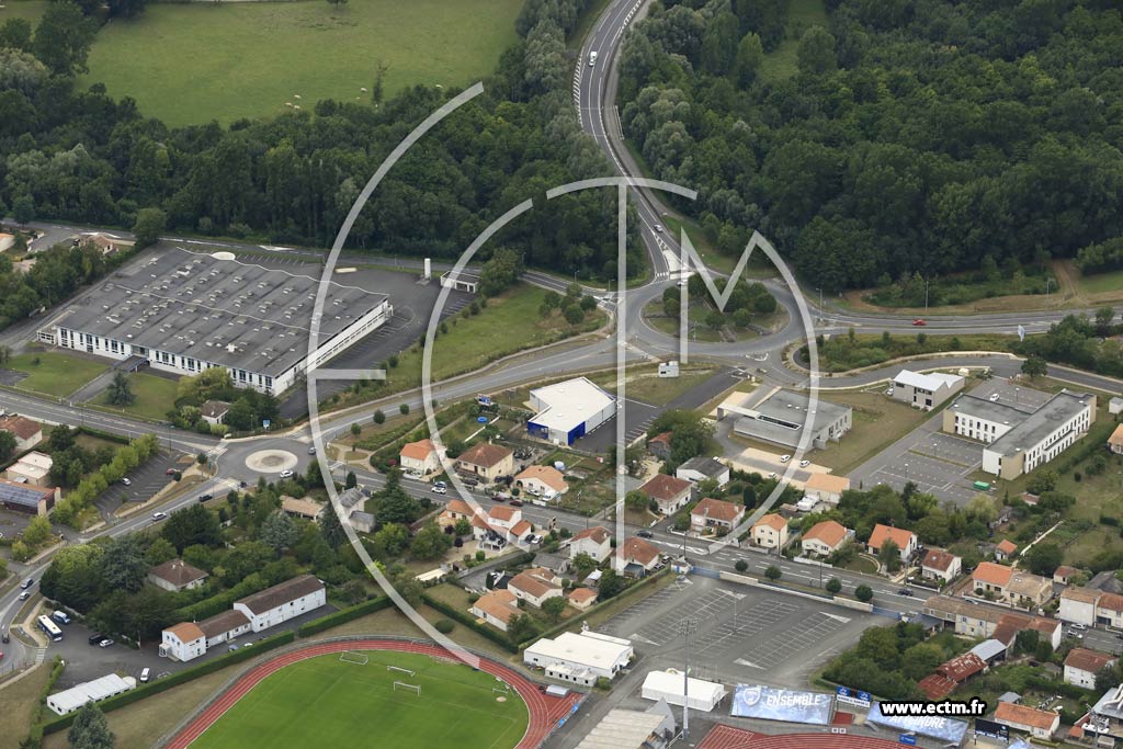 Photo arienne de Niort (Sud-Ouest - le Clou Bouchet)