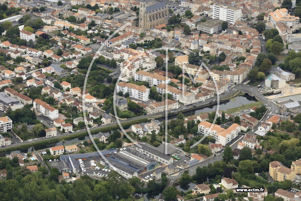 Photo arienne de Niort (Sud-Ouest - le Clou Bouchet)