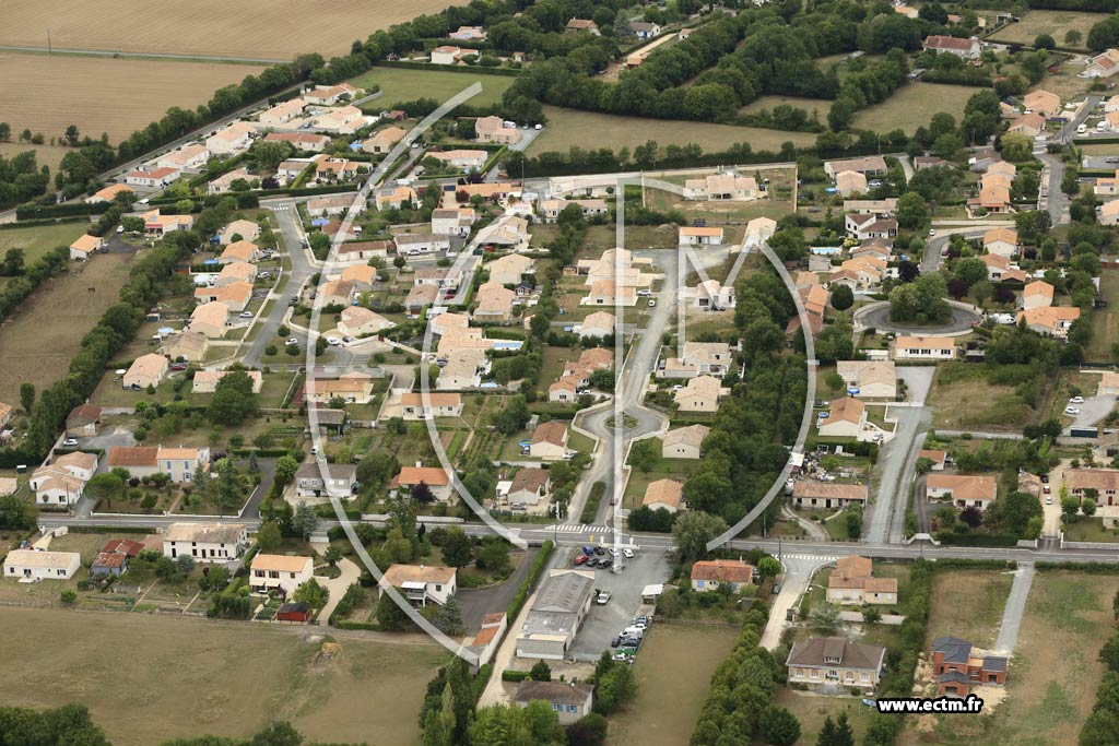 Photo arienne de Prahecq (Ouest)