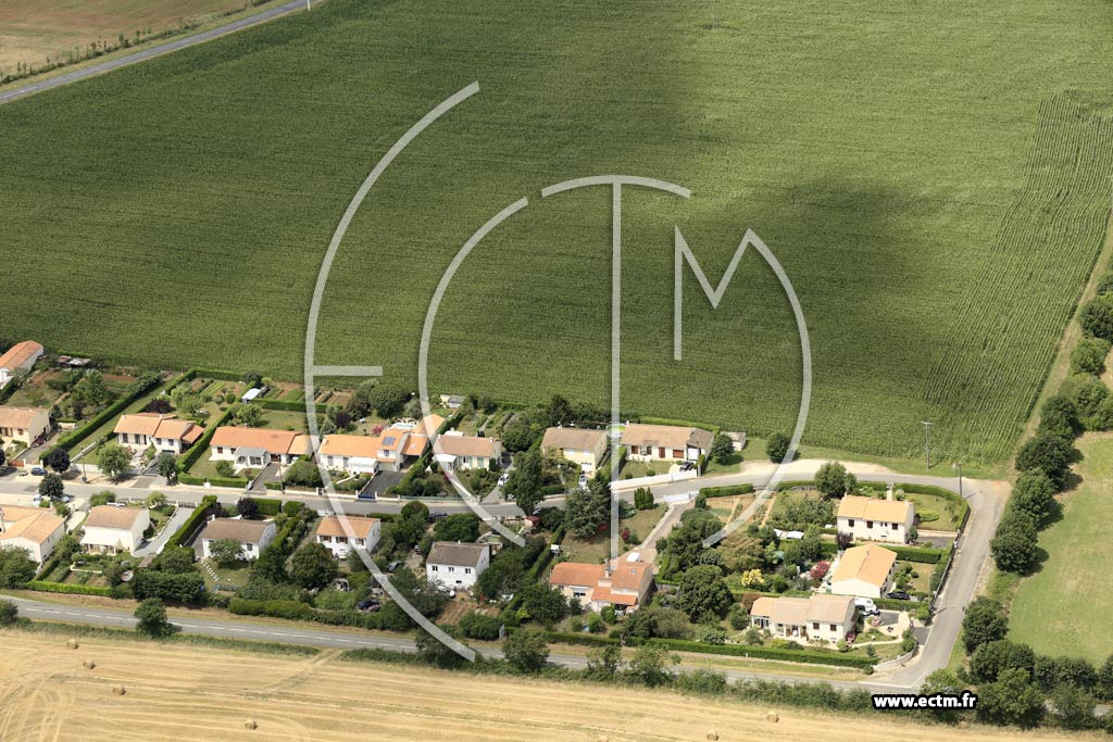 Photo arienne de Saint-Gelais (Buisson Martin)