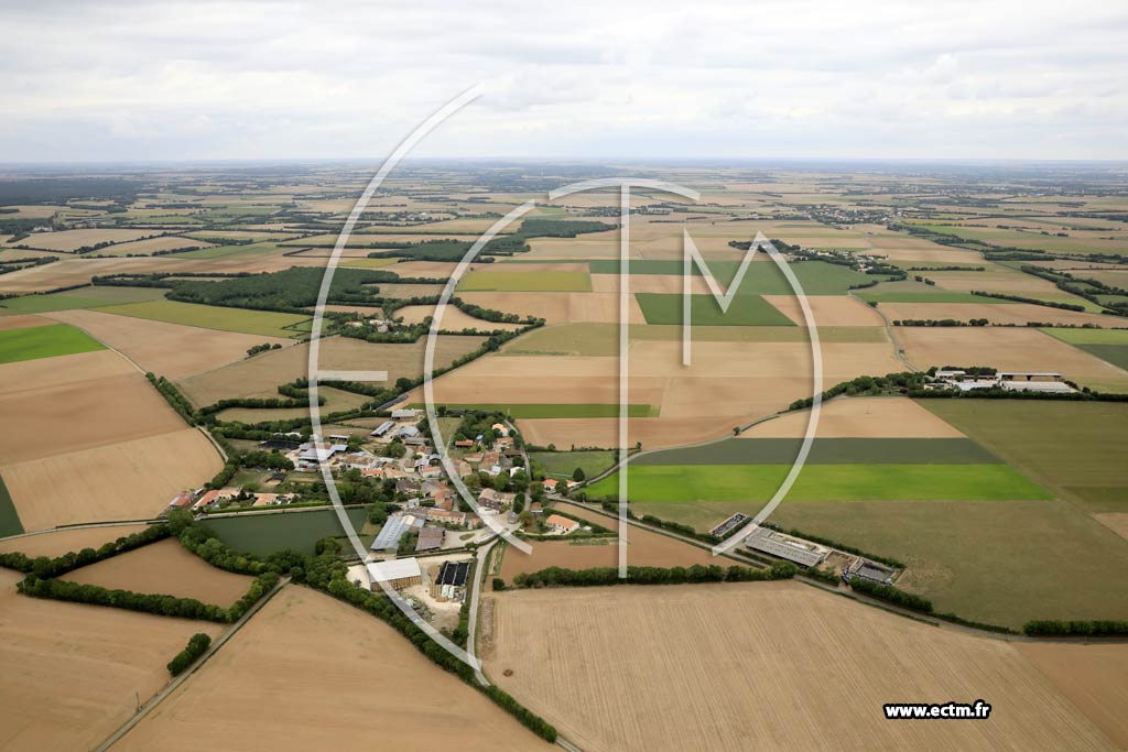Photo arienne de Saint-Romans-des-Champs (la Grande Brousse)
