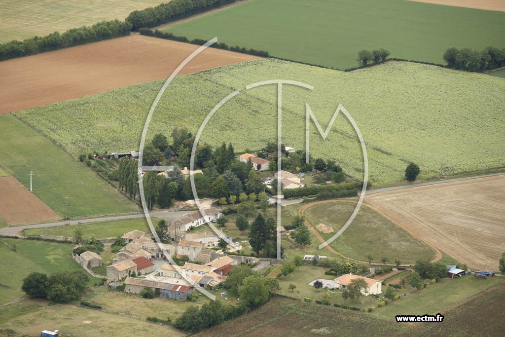 Photo arienne de Sainte-Blandine (Tauch)