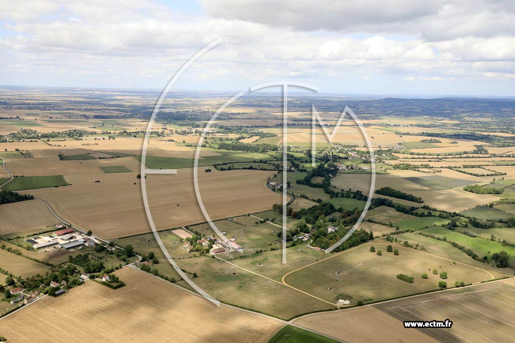 Photo arienne de Aubry-en-Exmes (la Ferme d'Aubry)