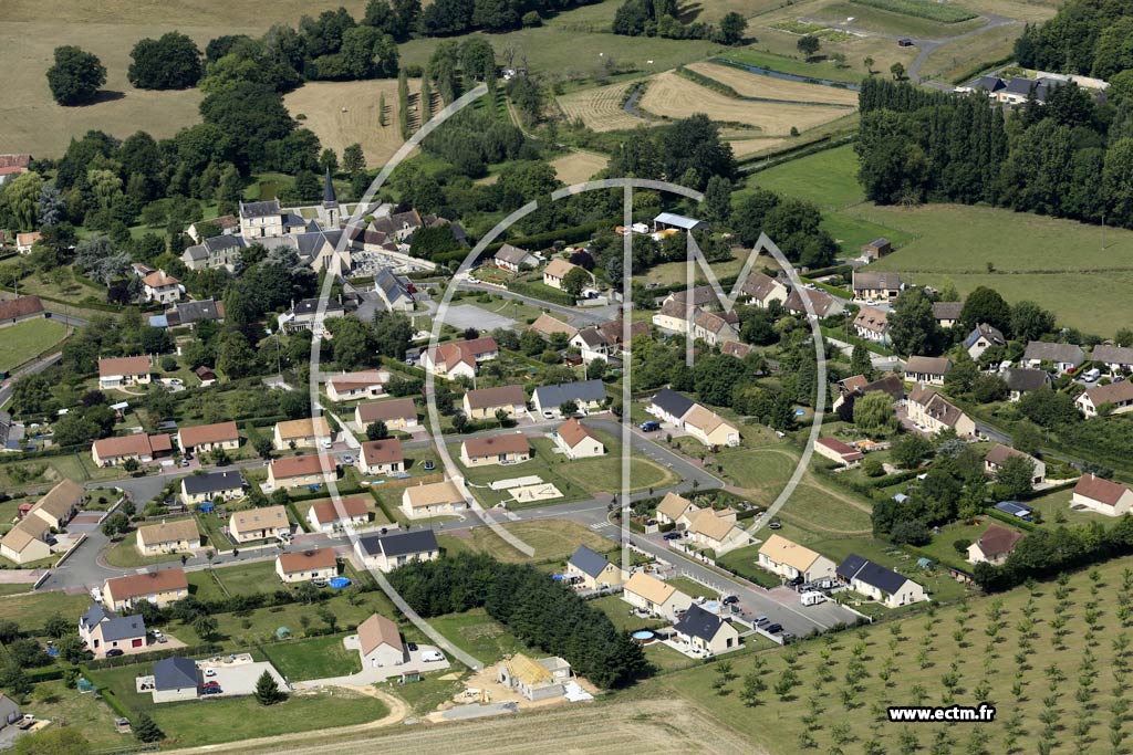 Photo arienne de la Chapelle-Prs-Ses