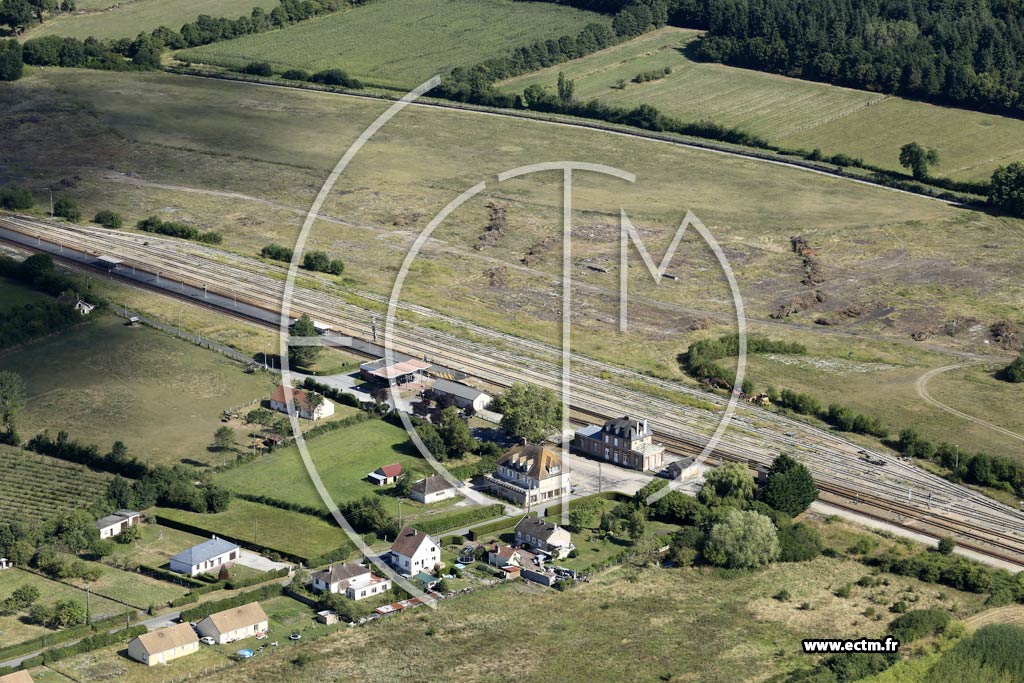 Photo arienne de Le Chteau-d'Almenches (Surdon Gare)
