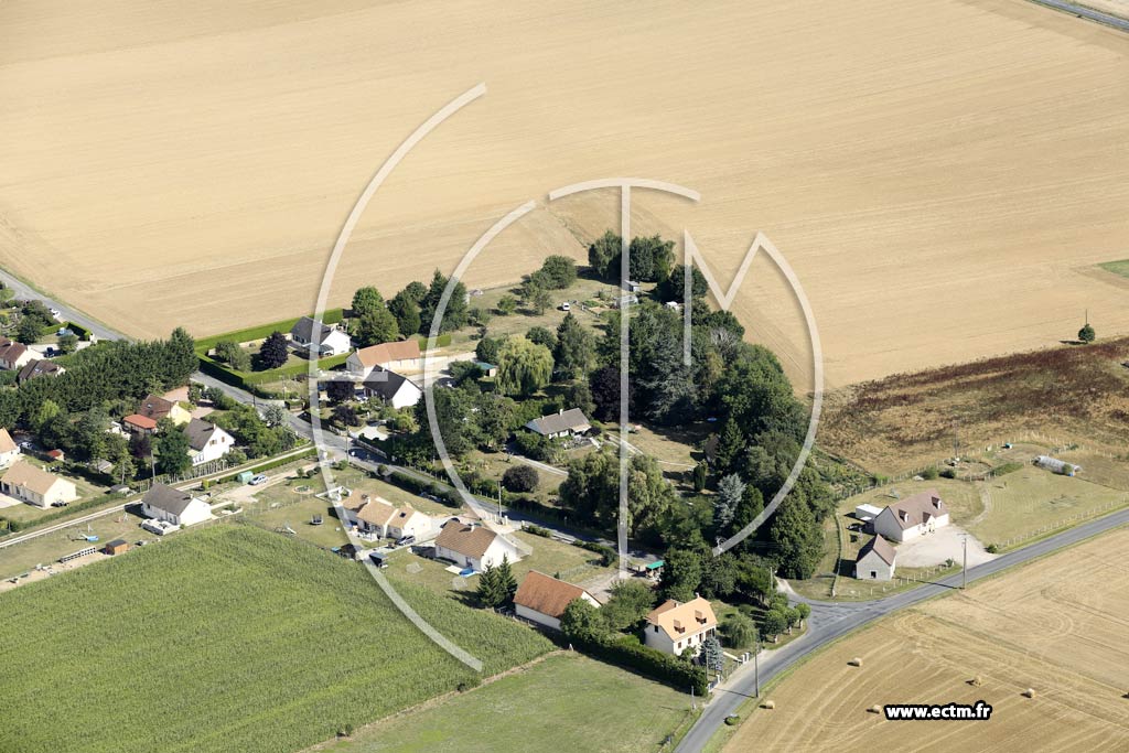 Photo arienne de Saint-Christophe-le-Jajolet (la Croix Jeanne)
