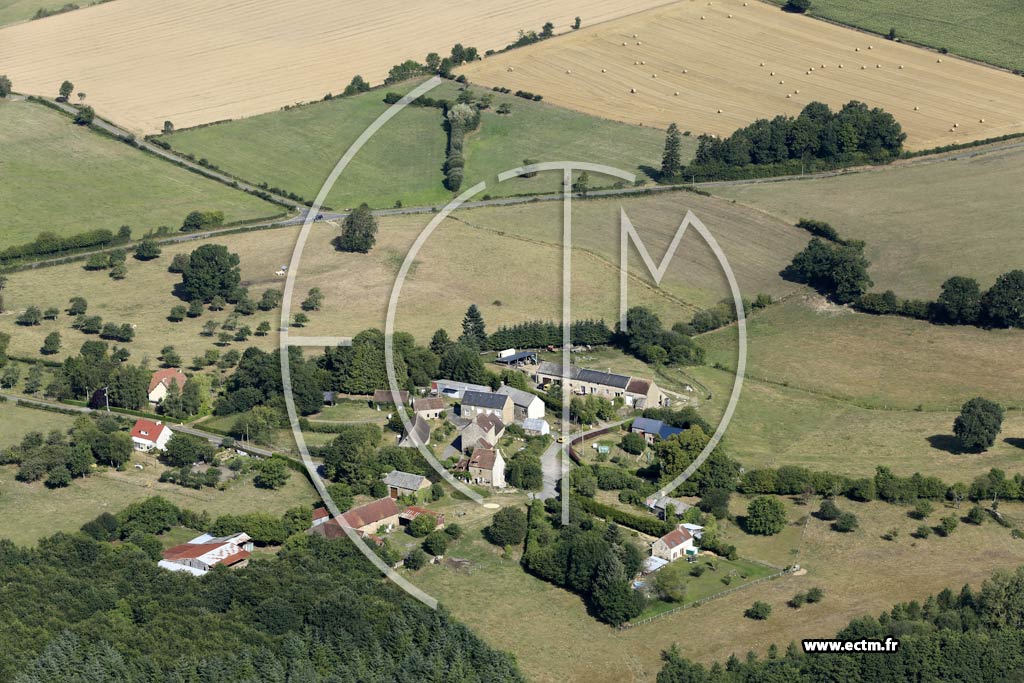 Photo arienne de Sainte-Marguerite-de-Carrouges (la Bissonnire)