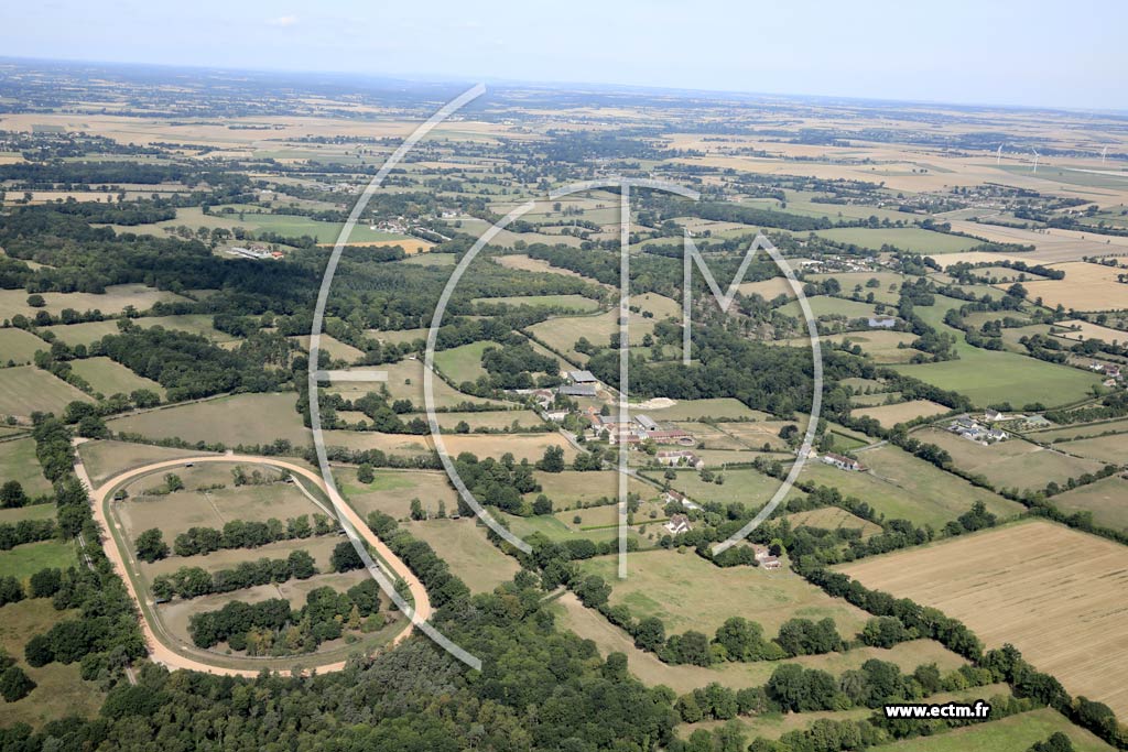 Photo arienne de Vrigny (les Landes)