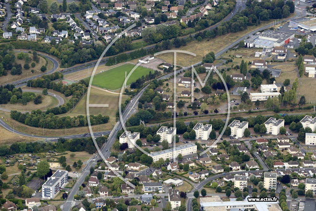 Photo arienne de Caen (le Calvaire Saint-Pierre)