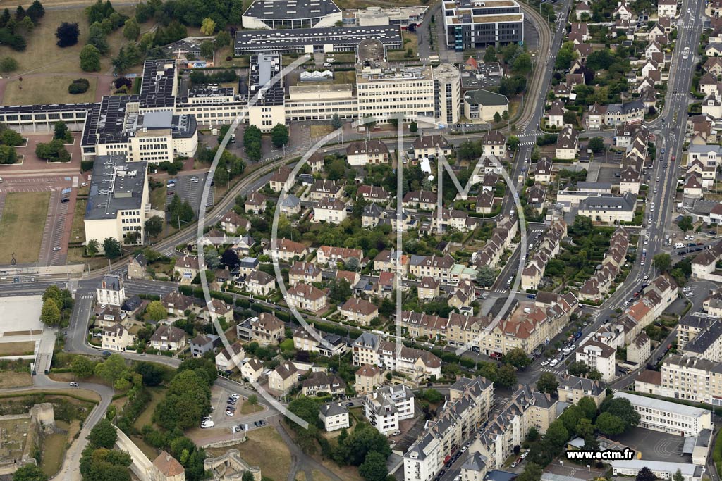 Photo arienne de Caen (Universit)