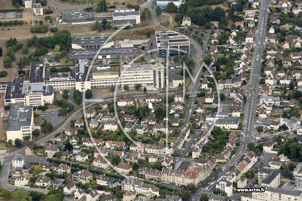 Photo arienne de Caen (Universit)