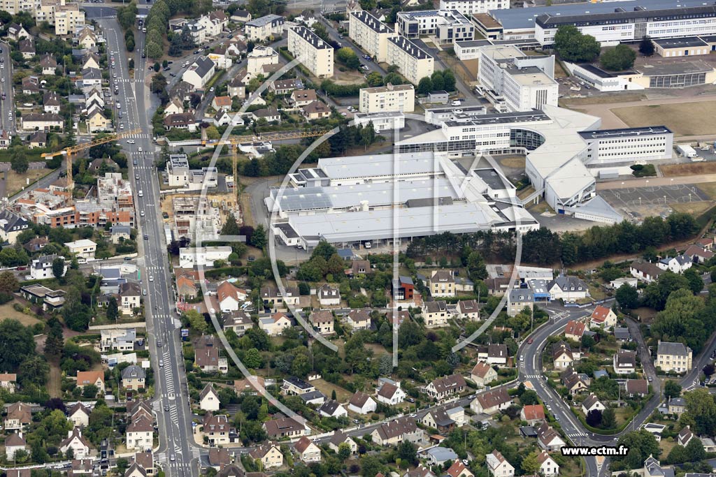 Photo arienne de Caen (Universit)