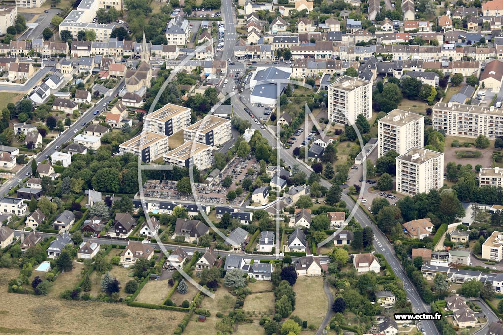 Photo arienne de Caen (Venoix)