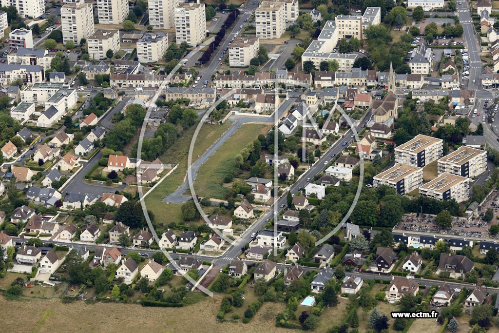 Photo arienne de Caen (Venoix)