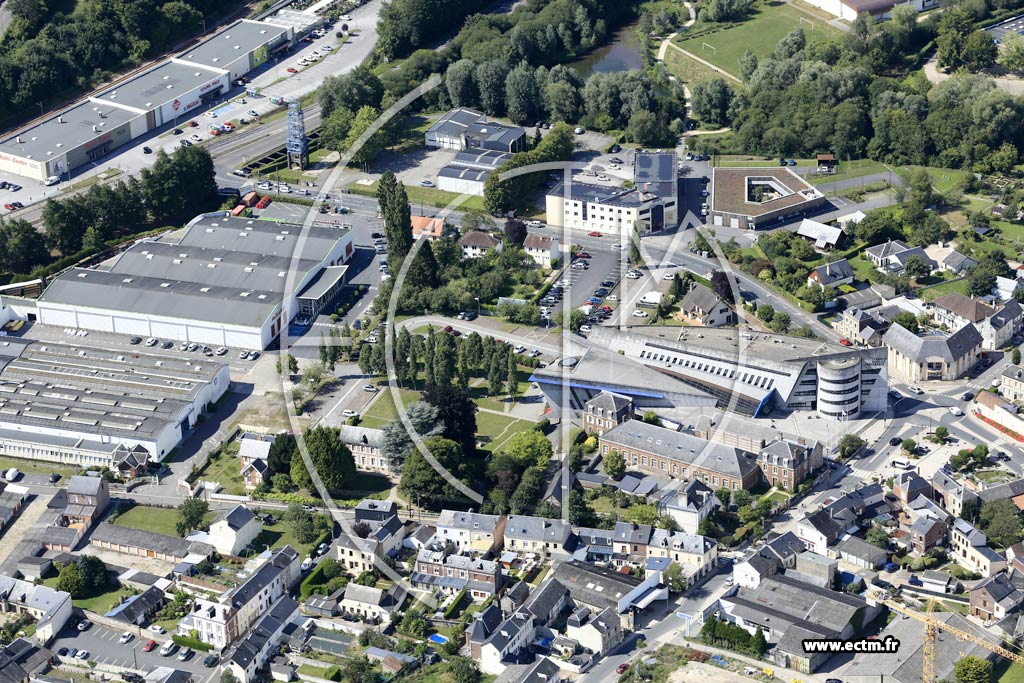Photo arienne de Lillebonne