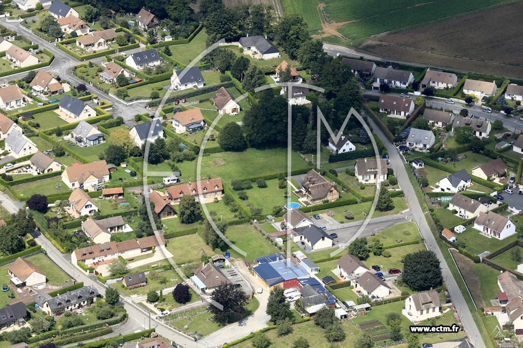 Photo arienne de Rouxmesnil-Bouteilles (le Haut)