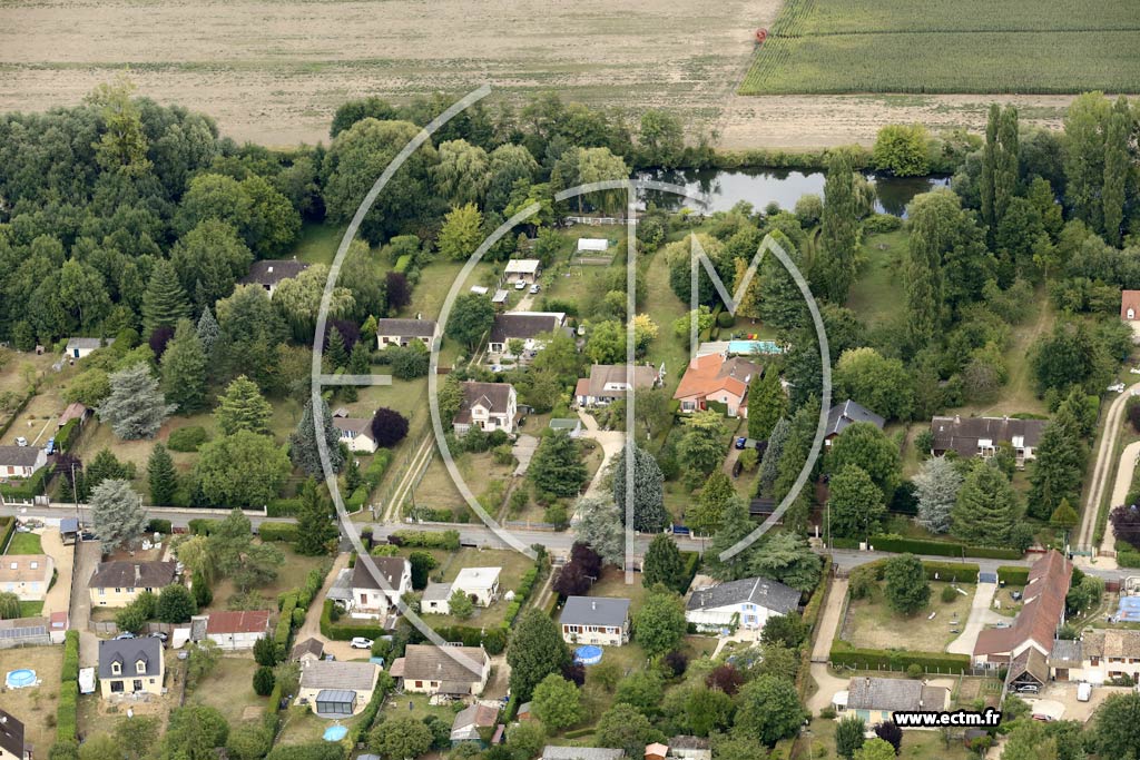 Photo arienne de Garennes-sur-Eure
