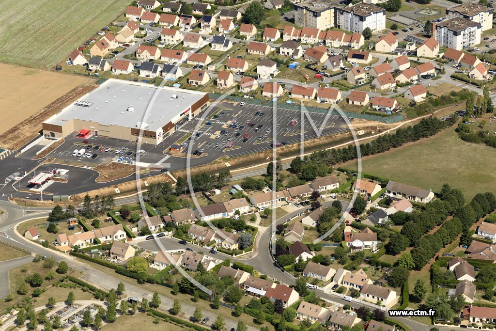 Photo arienne de Nogent-le-Roi (les Hauts de Nogent)