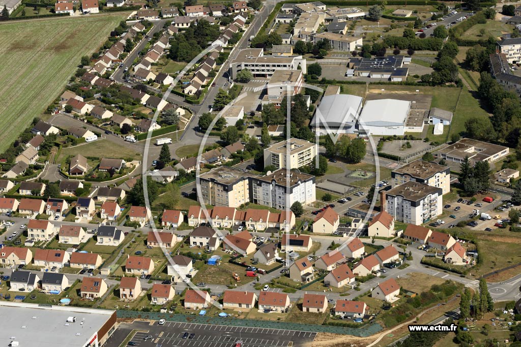 Photo arienne de Nogent-le-Roi (les Hauts de Nogent)